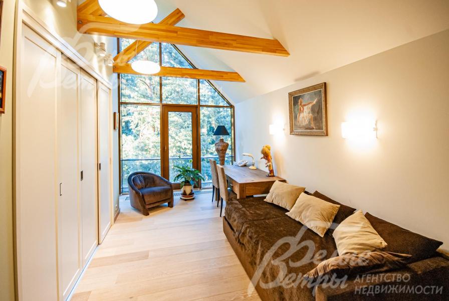 В доме 5 спален