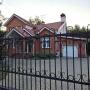 Парковочная площадка перед домом