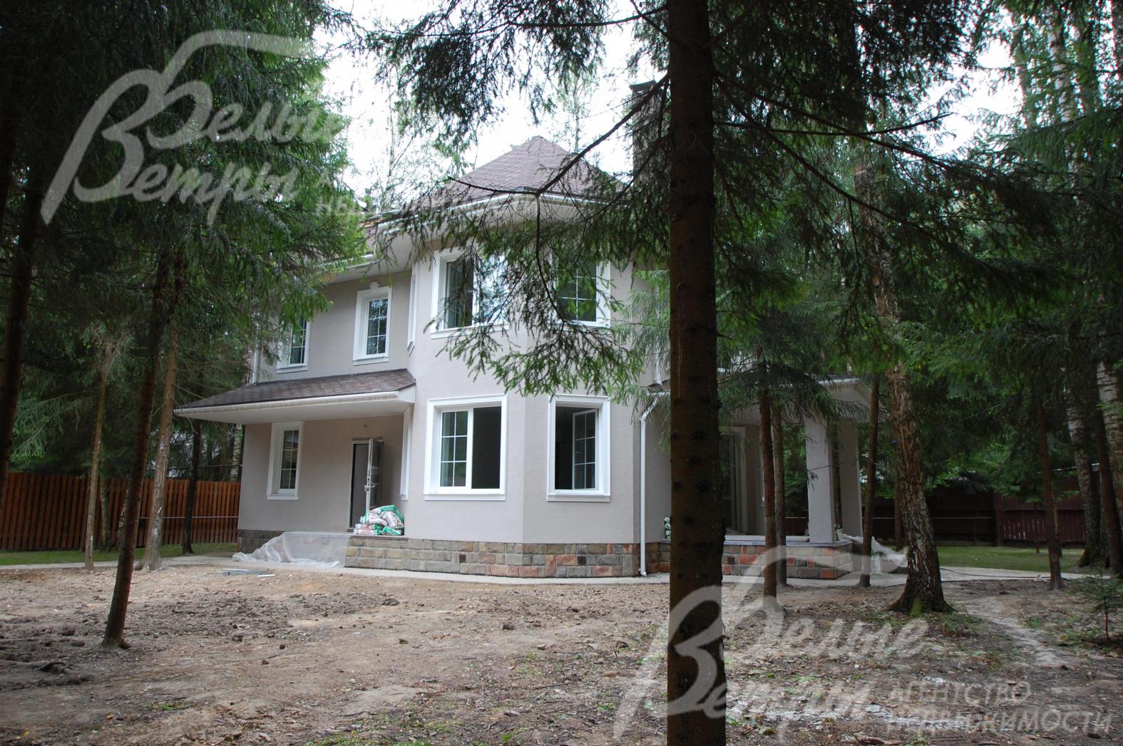 Кирпичный дом на Калужском шоссе