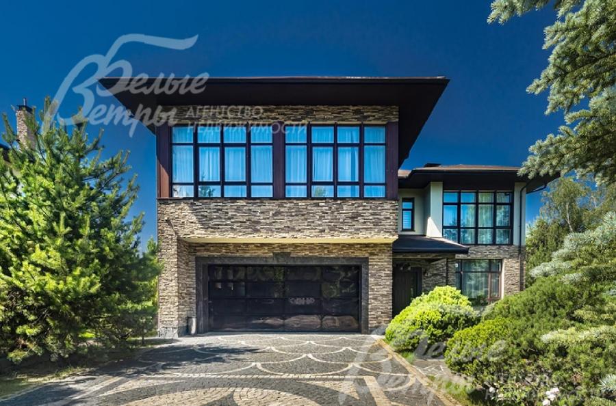 Дом 500 кв.м с гаражом, квартирой персонала и СПА-зоной