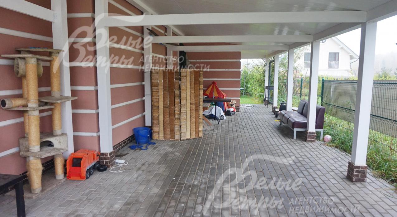 Навес для двух автомобилей