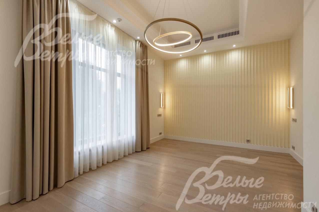 Спальня на 1-м этаже