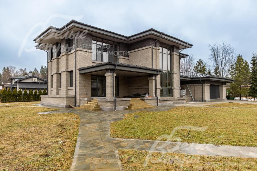 Дом находится в стадии WhiteBox