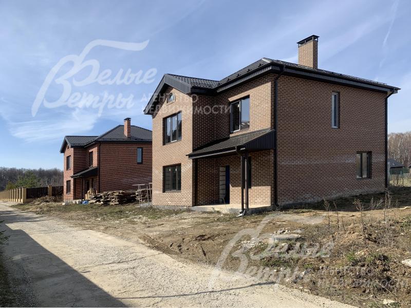 Дом облицован Голицынским кирпичом (баварская кладка)