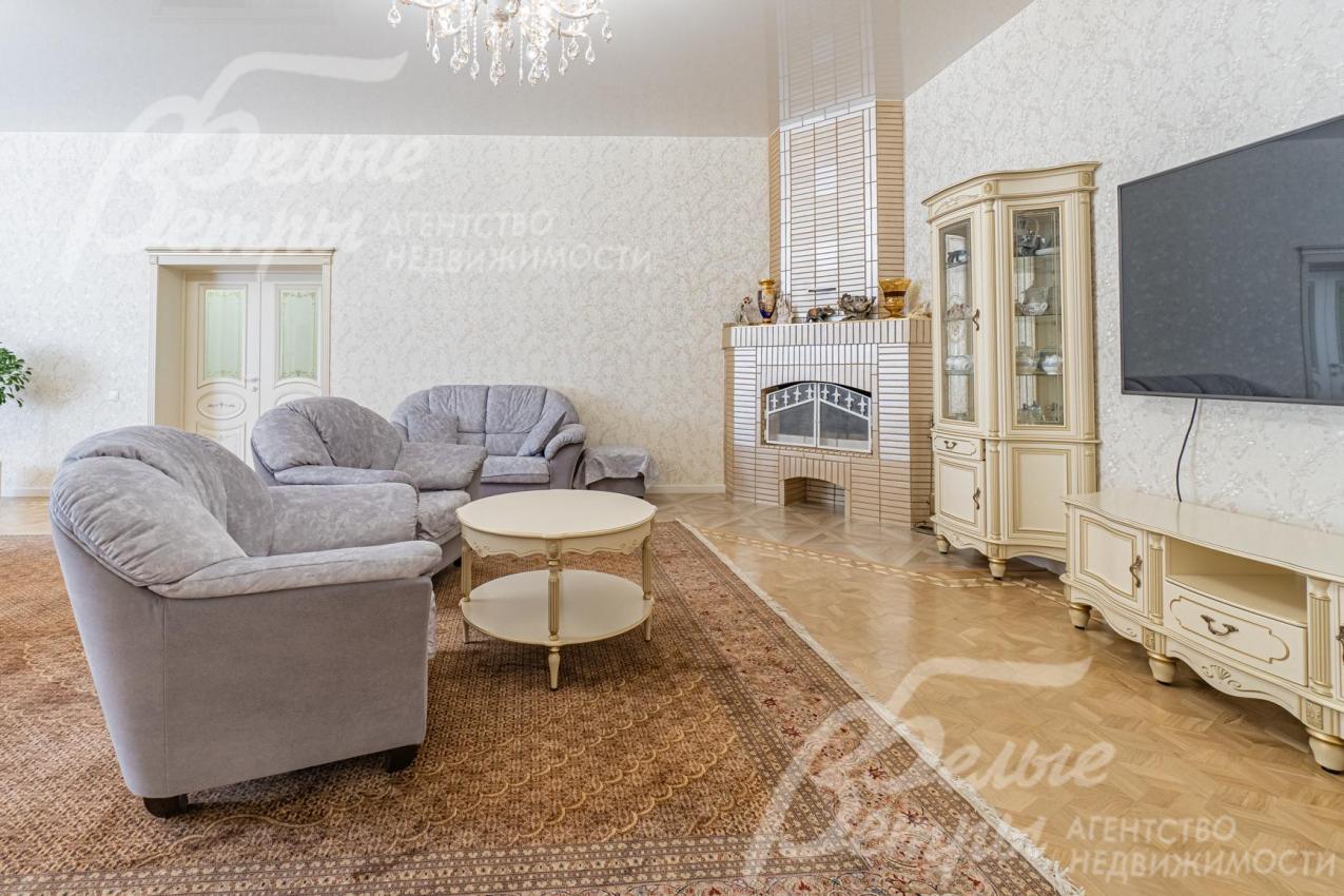 В доме новая мебель