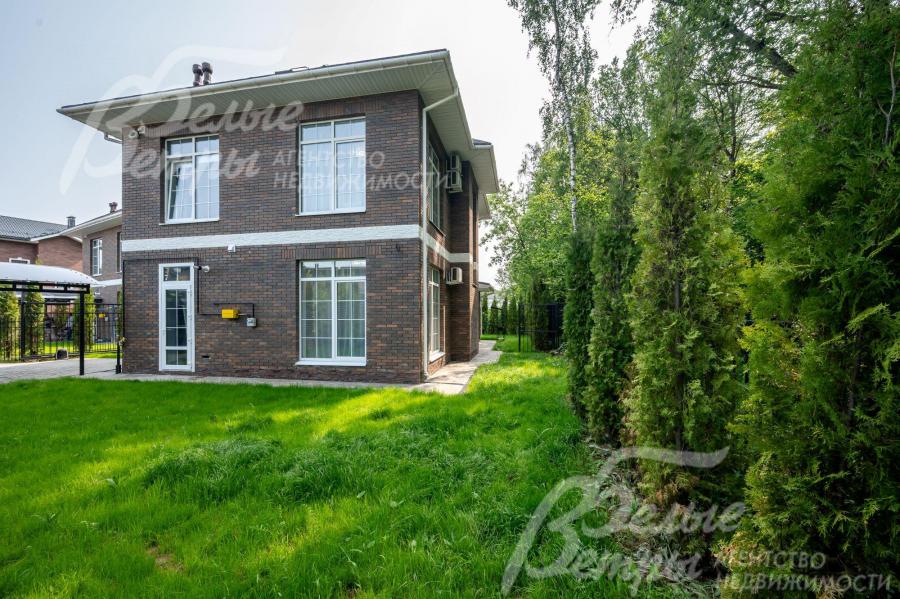 Дом 200 кв.м под ключ с мебелью в КП Синергия