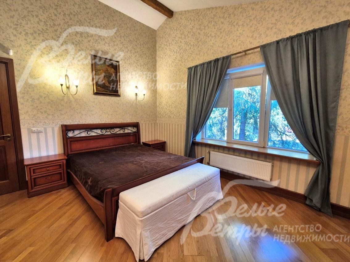 Главная спальня