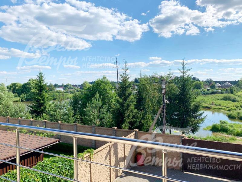 Прекрасный вид на водоем