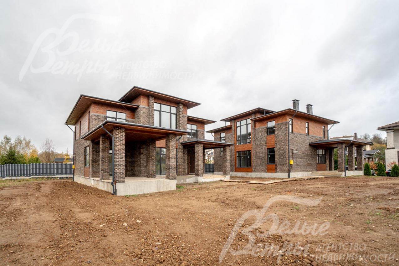 Дом расположен на участке 8.5 соток 