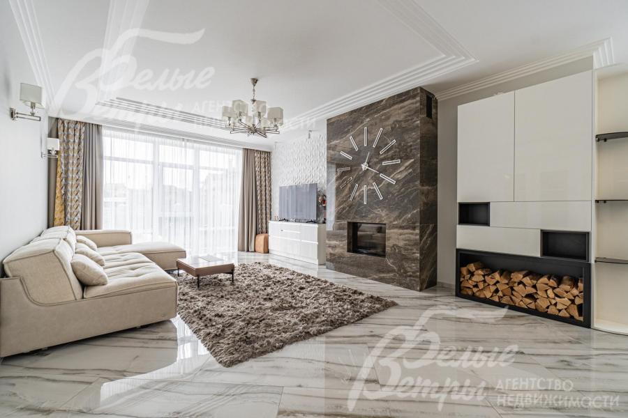 Гостиная с камином