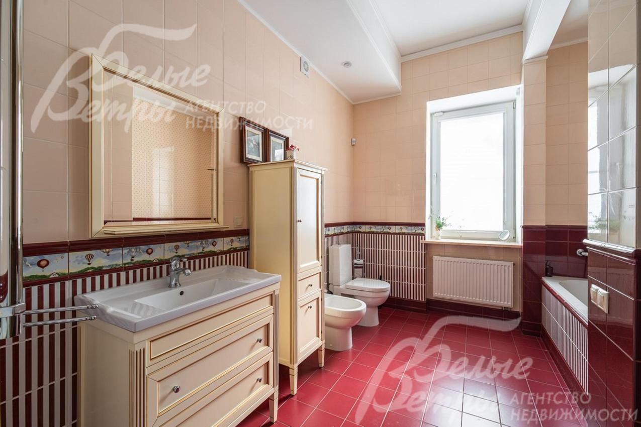 Сантехника Gustovsberg (Швеция), итальянские смесители Caprigio, ванная Villeroy & Boch