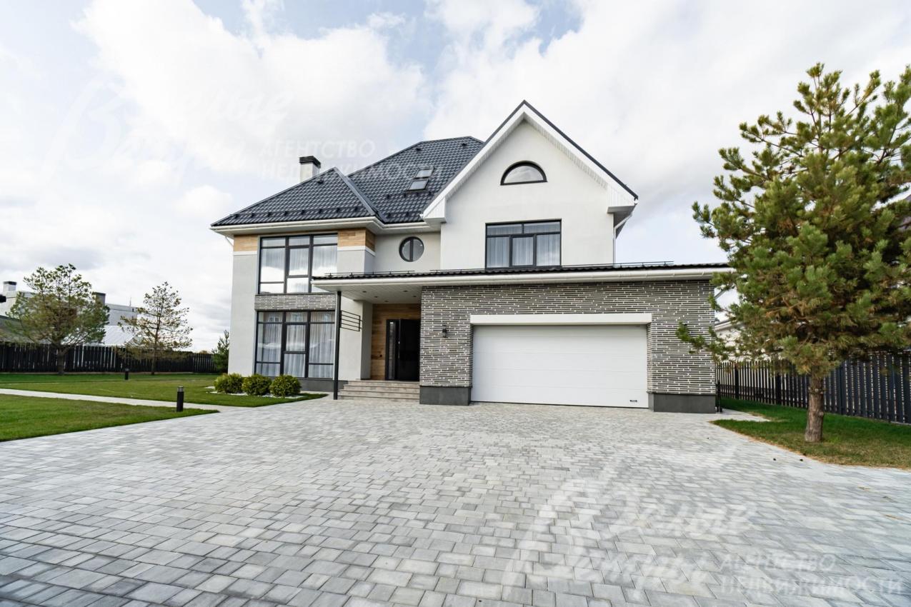 Кирпичный дом под ключ на участке площадью 15 соток в охраняемом коттеджном поселке Чистые ключи