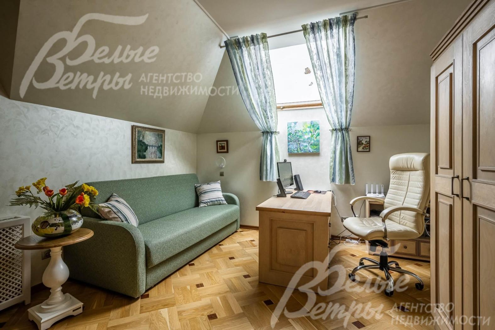 Кабинет-спальня на 2-м этаже