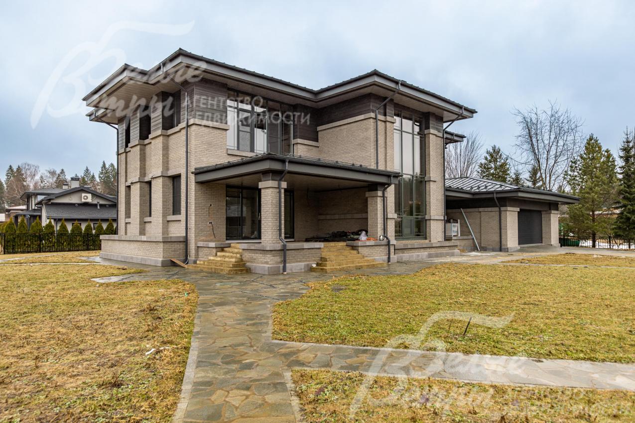 Дом находится в стадии WhiteBox