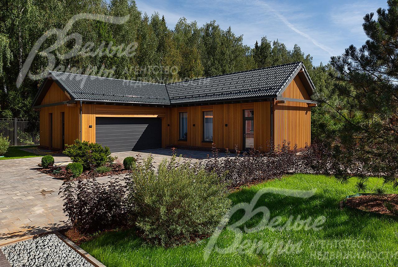 при гостевом доме гараж на 2 м/м