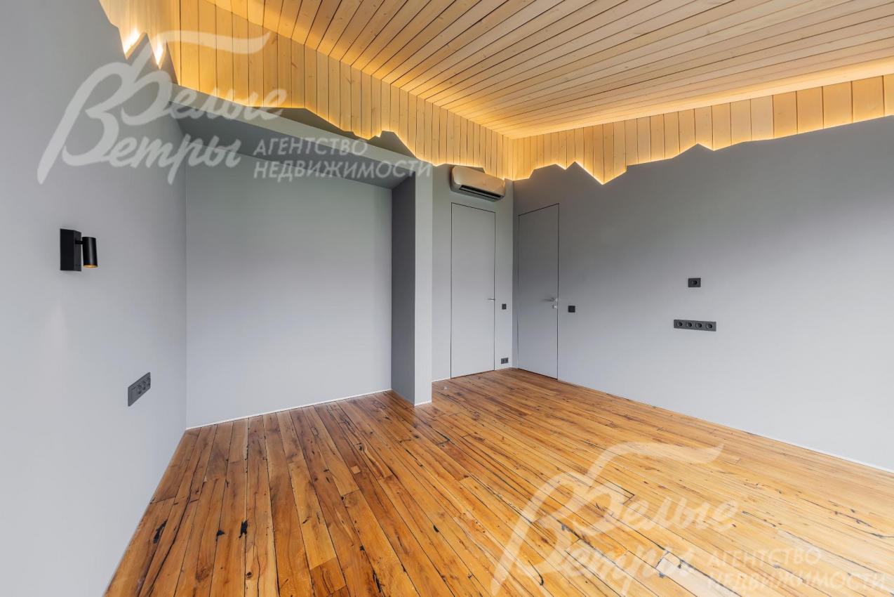 Розетки LEGRAN CELIAN.