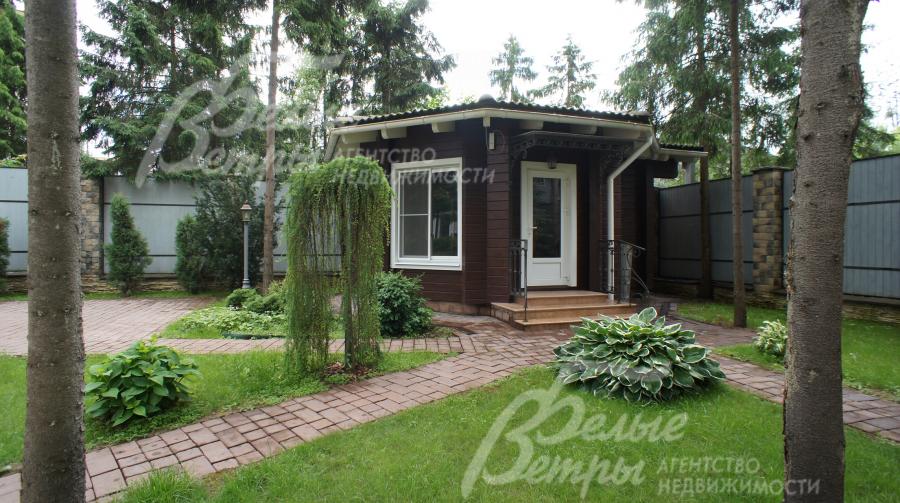 Беседка-барбекю на участке