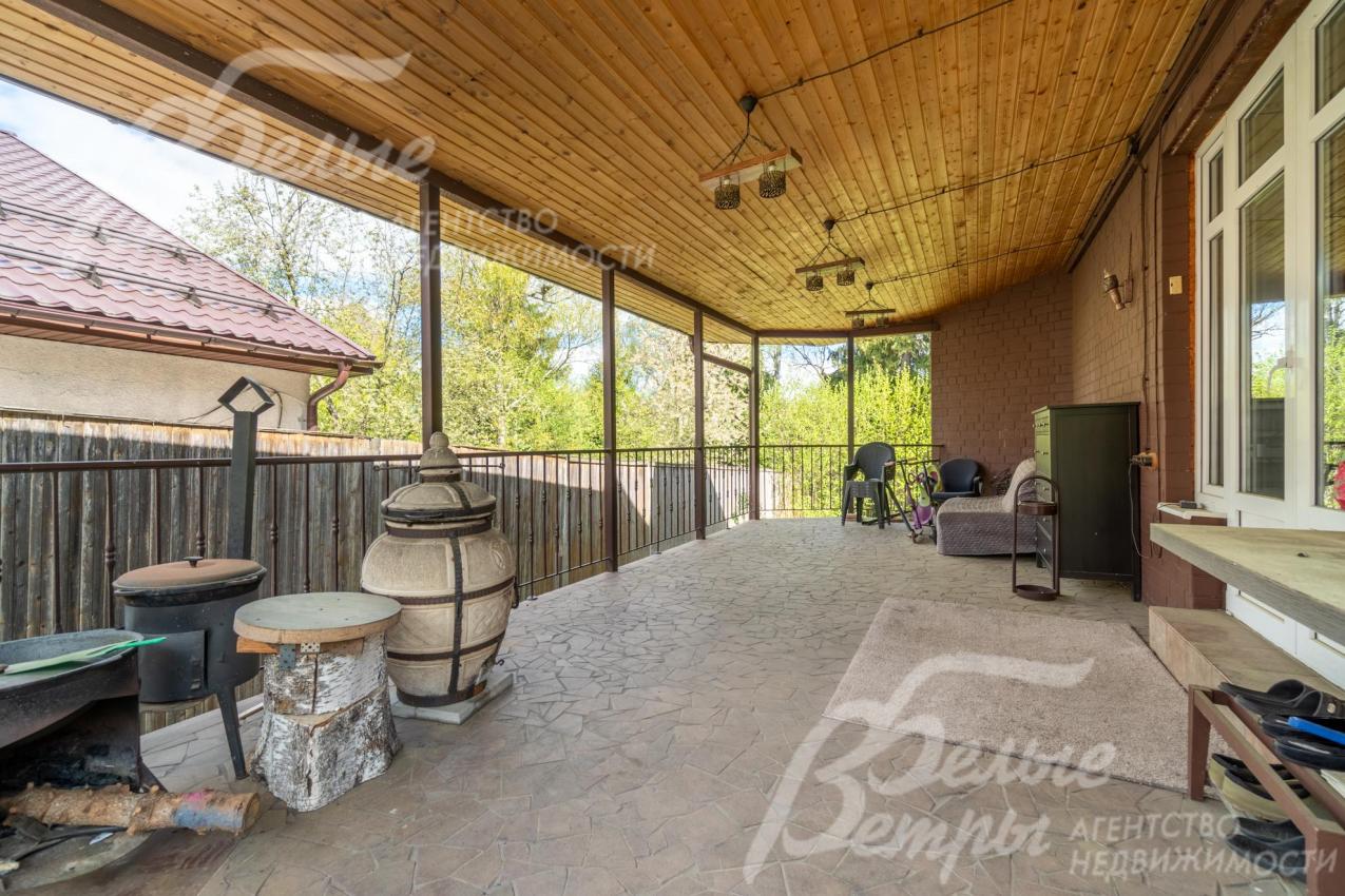 На террасе оборудована мангальная зона