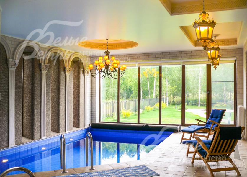 Зона бассейна 44,6 кв.м, так же имеет выход на открытую террасу.