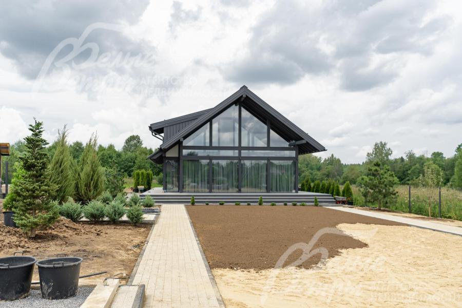 Дома в поселке Плесково