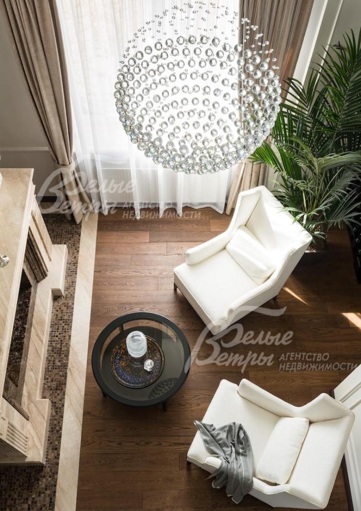 Второй свет над каминной