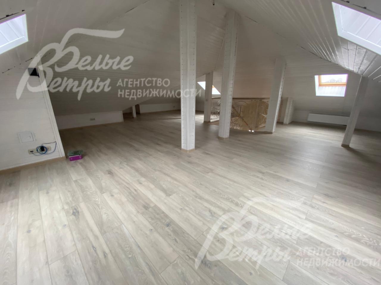 На мансарде помещение свободного назначения 90 кв.м