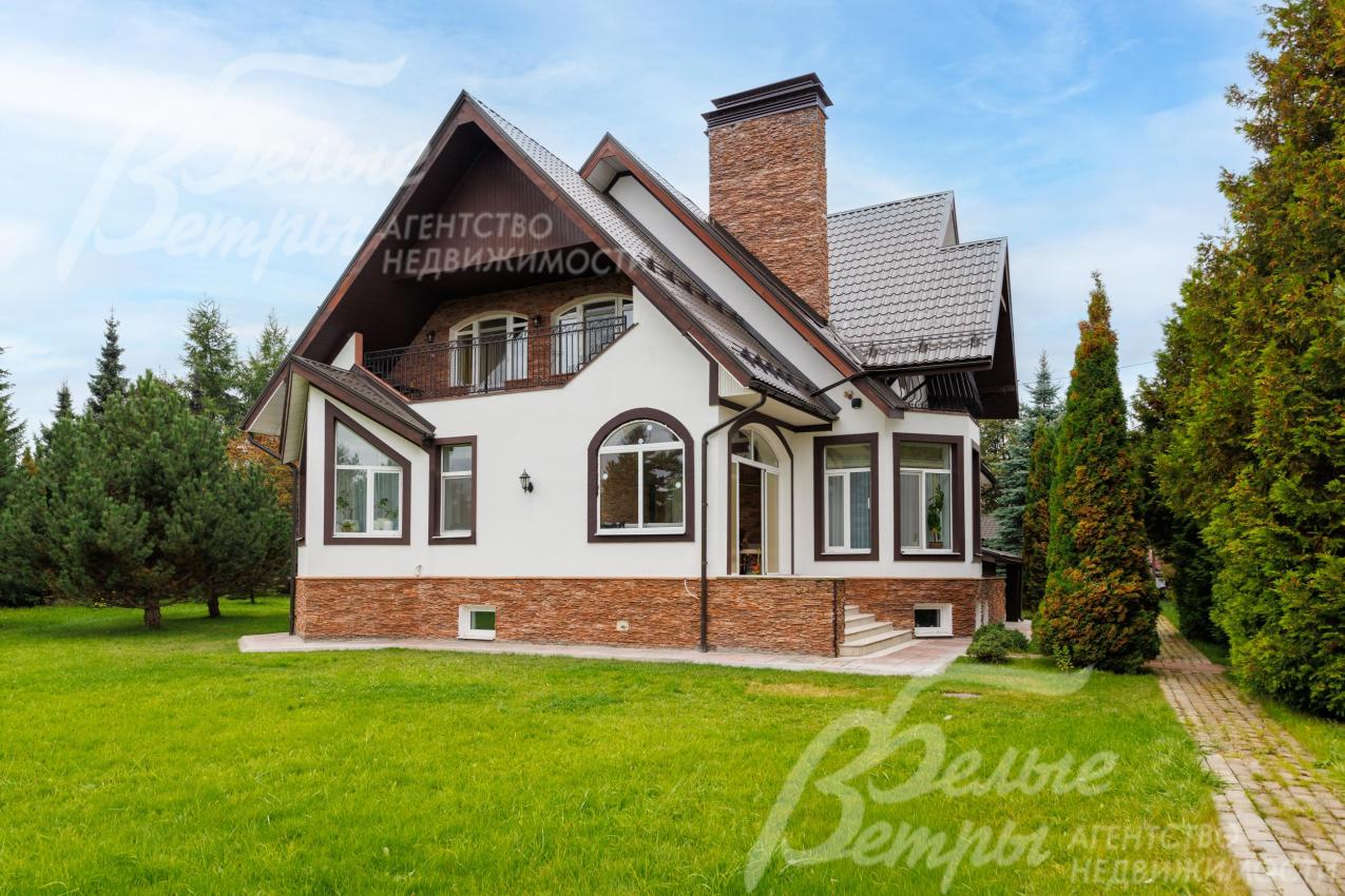 Дом на ухоженном зелёном участке 24 сотки