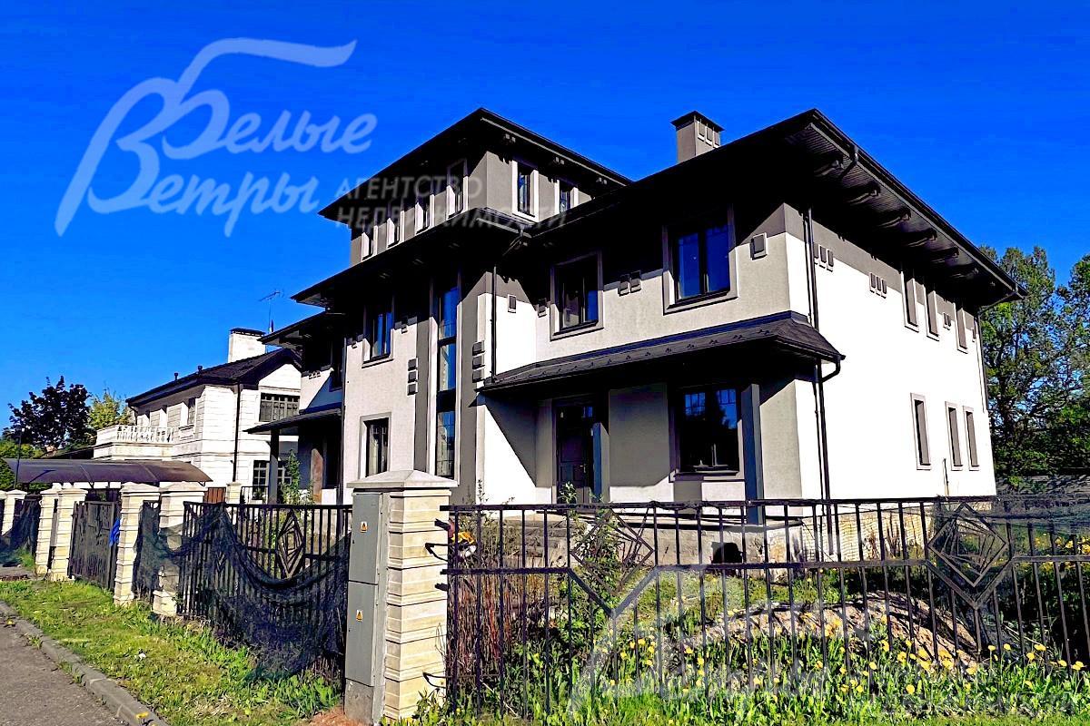 Коттедж под отделку на участке 16 соток в охраняемом коттеджном поселке Крекшино