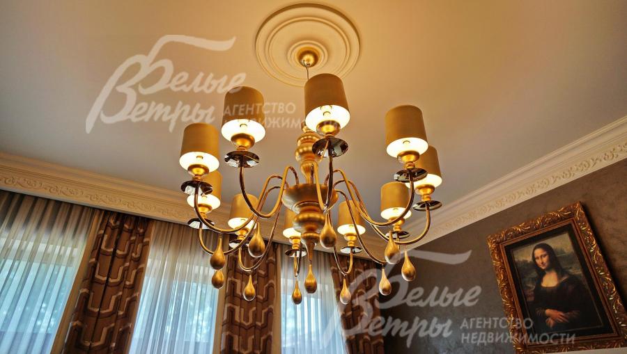 Высота потолков 3.5 м