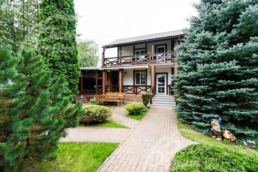 Гостевой дом 80 кв.м с пристроенной беседкой-террасой 40 кв.м