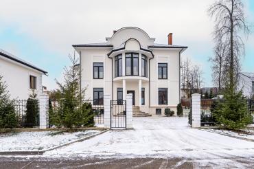 Дом, 650 кв.м