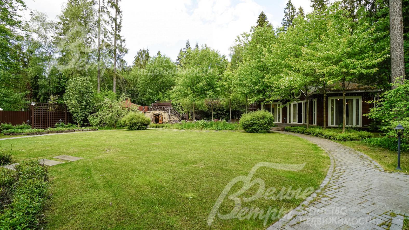 Идеальный газон