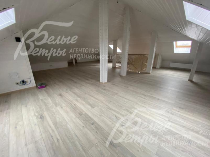 На мансарде помещение свободного назначения 90 кв.м