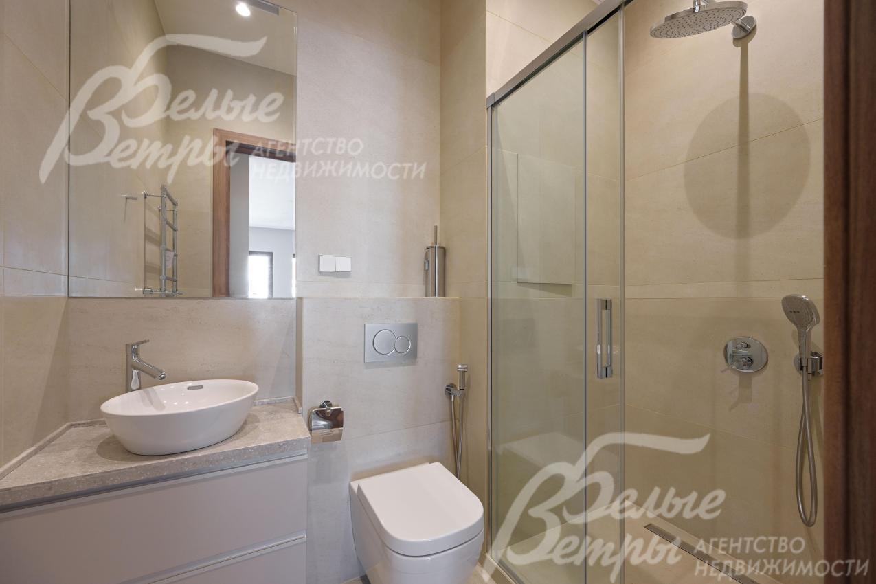 В санузлах плитка элитных итальянских марок