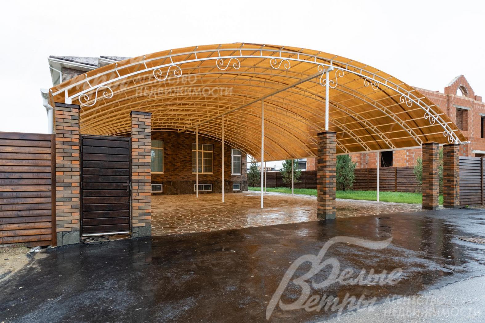 Навес из поликарбоната