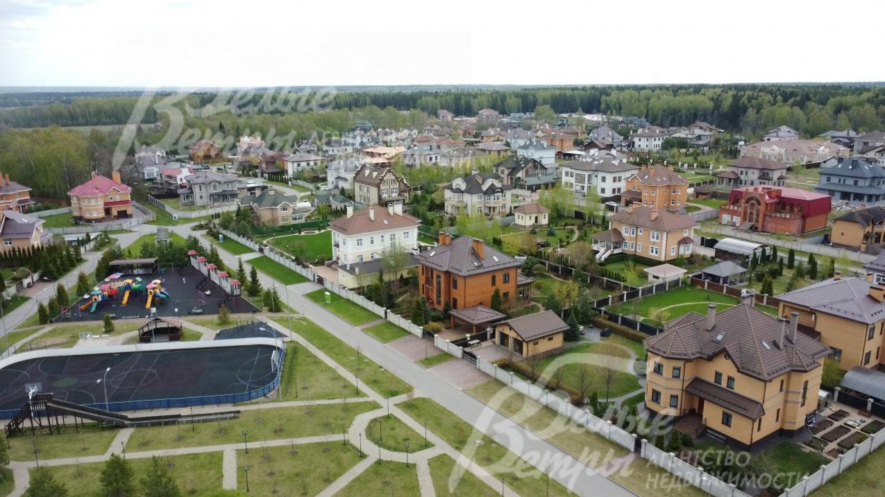 Спортивные площадки в поселке Чистые Ключи