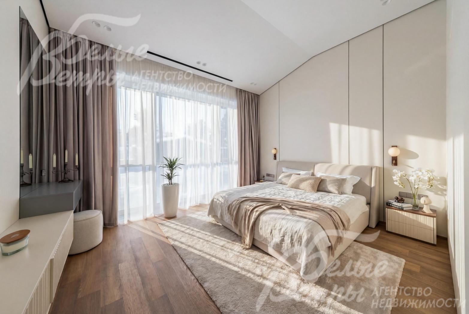 В спальнях панорамное остекление