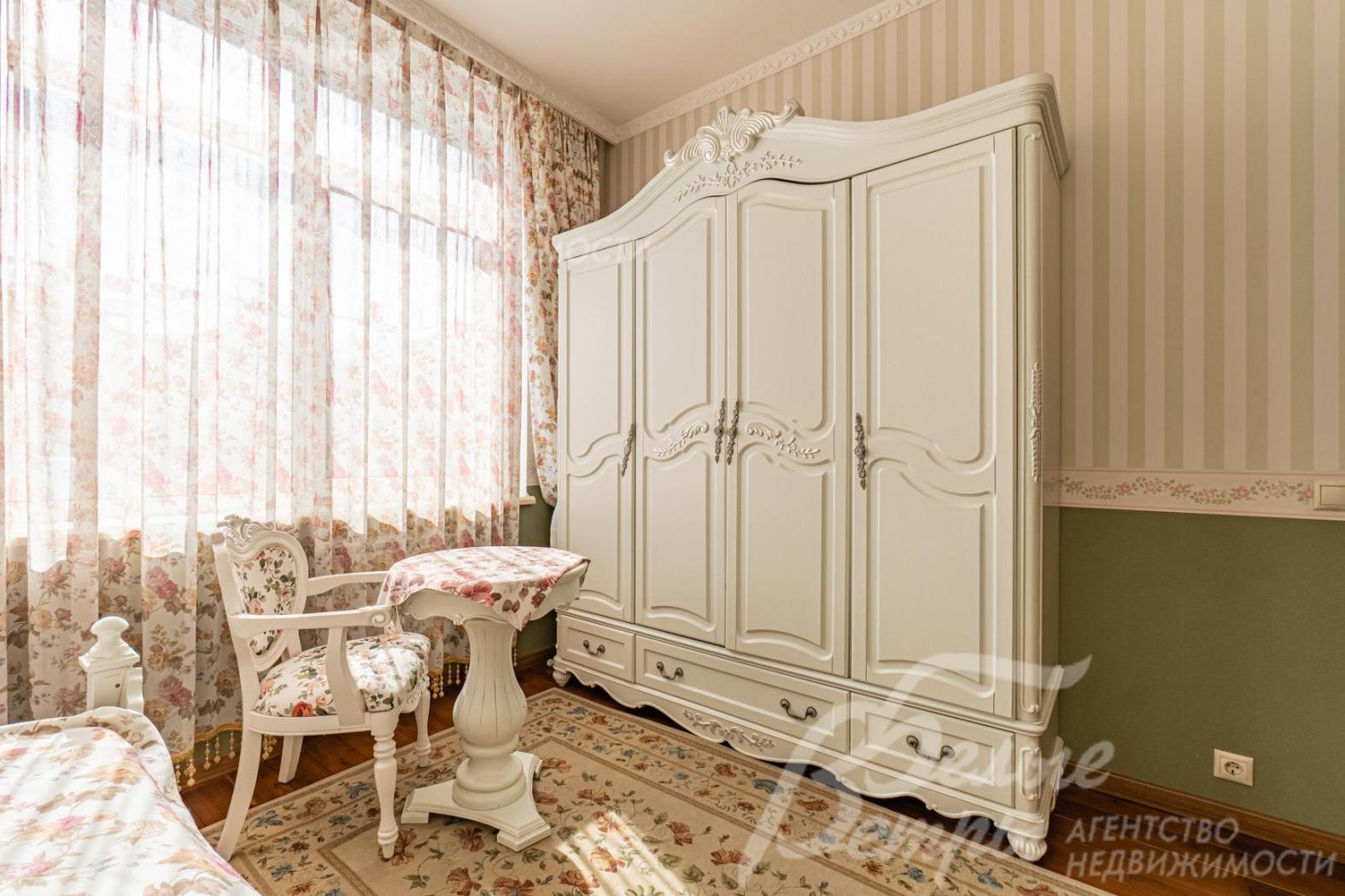 Мебель в спальне