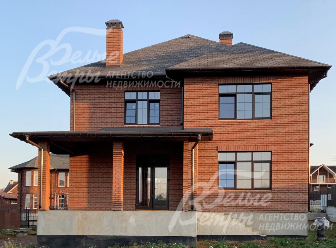 Большая крытая терраса 25 кв.м с выходом из кухни