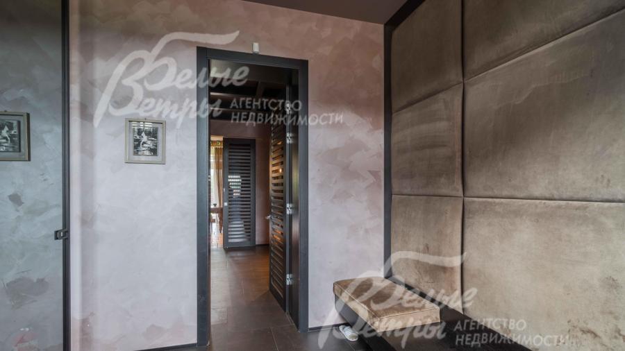 Прихожая 12 кв.м с гардеробной