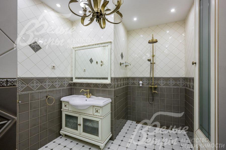 Санузел с душем в спальне