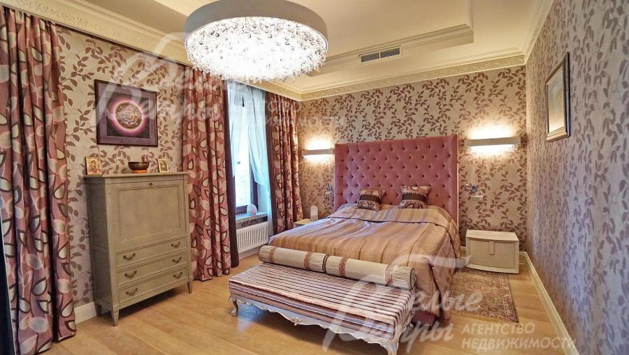 Спальня 26.4 кв.м в хозяйском блоке