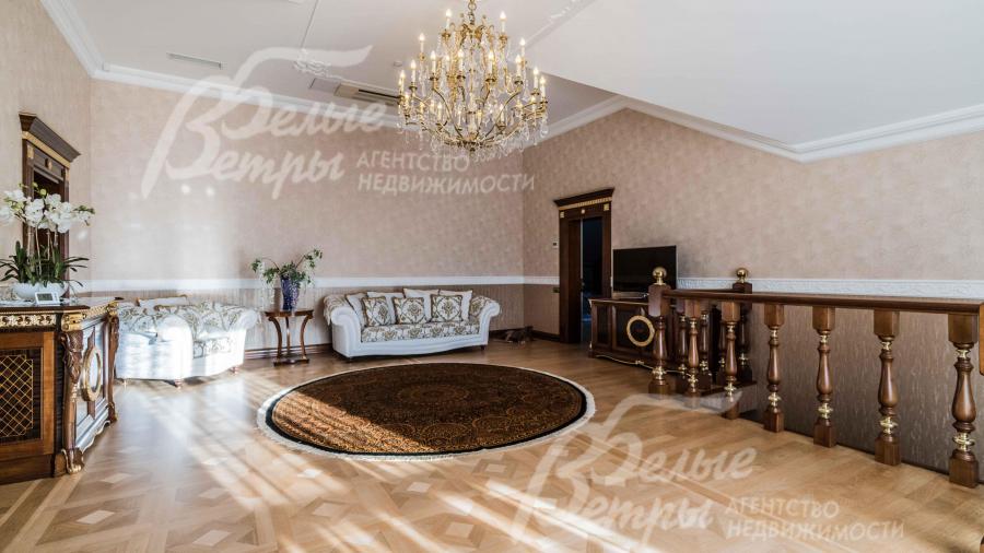 Холл 2-го этажа