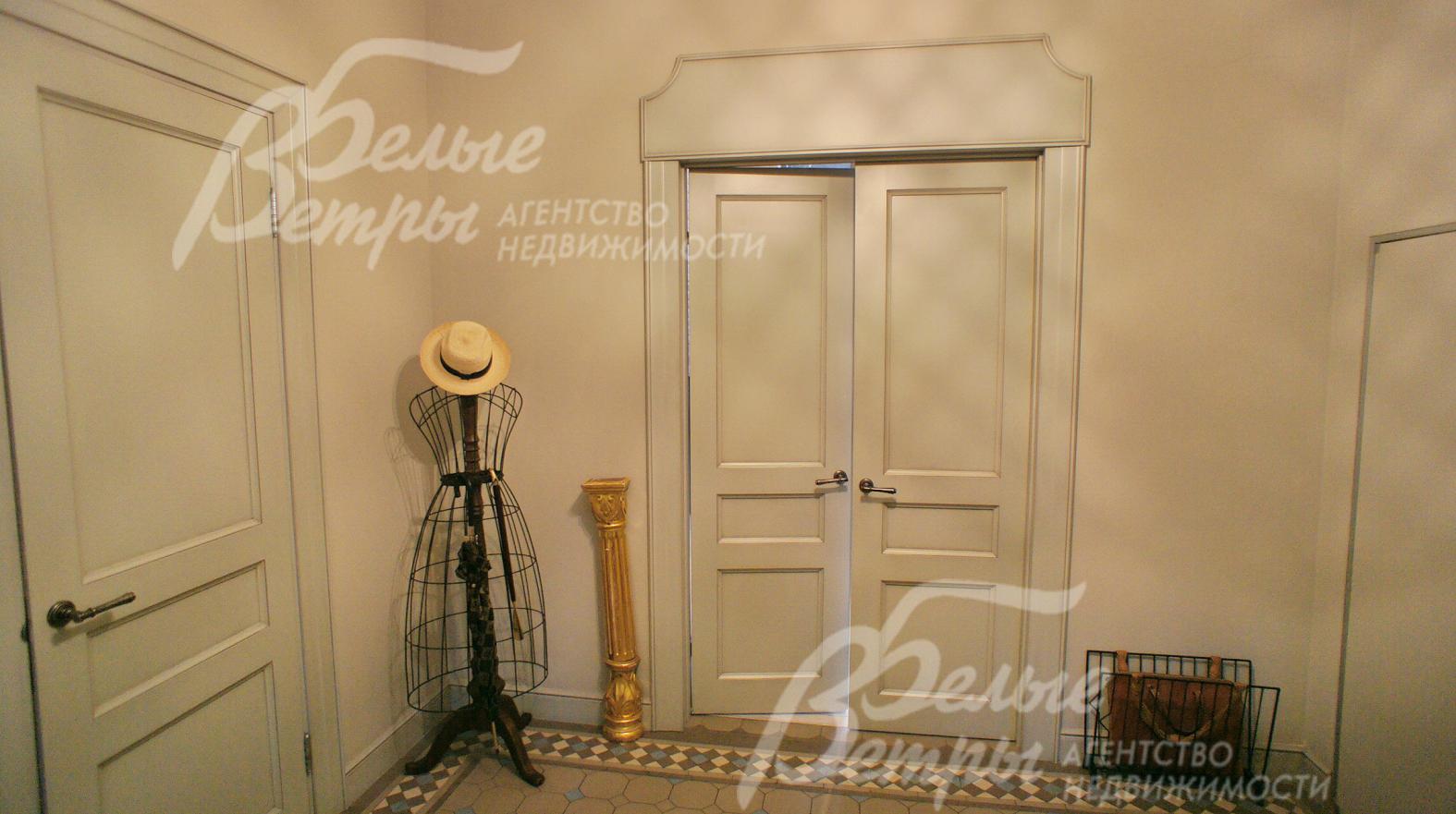 холл 1 этажа