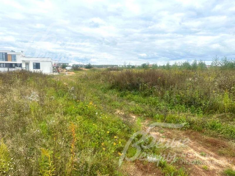 Ровный земельный участок 17 соток, граничащий, без подряда