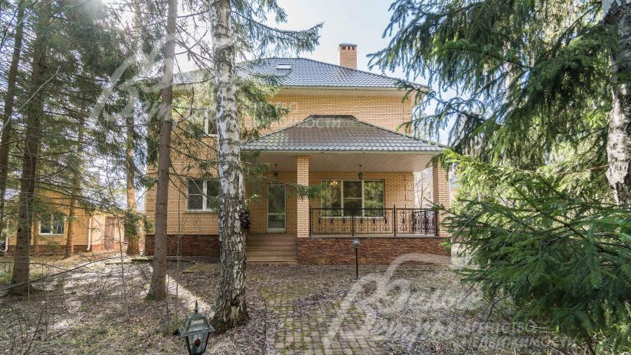 Дом под ключ на участке площадью 13 соток в обжитом коттеджном поселке Лесное озеро