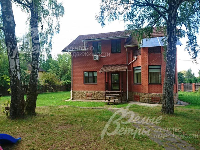 Дом на ухоженном участке 11 соток.