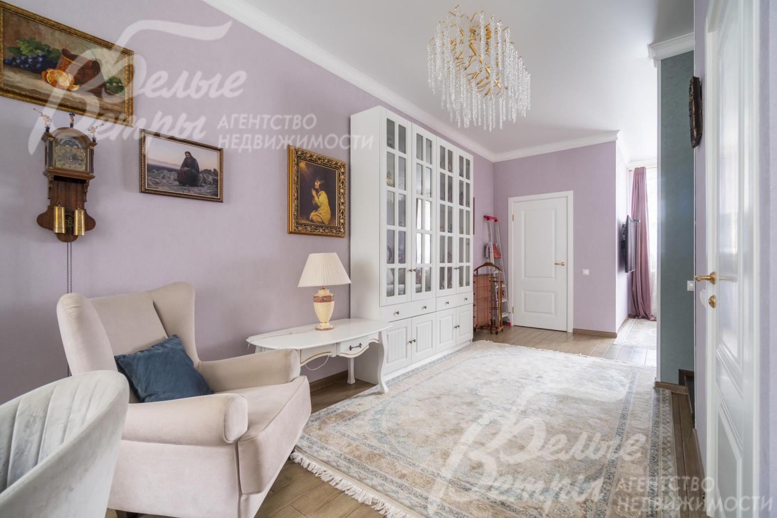 Холл 1-го этажа 9 кв.м