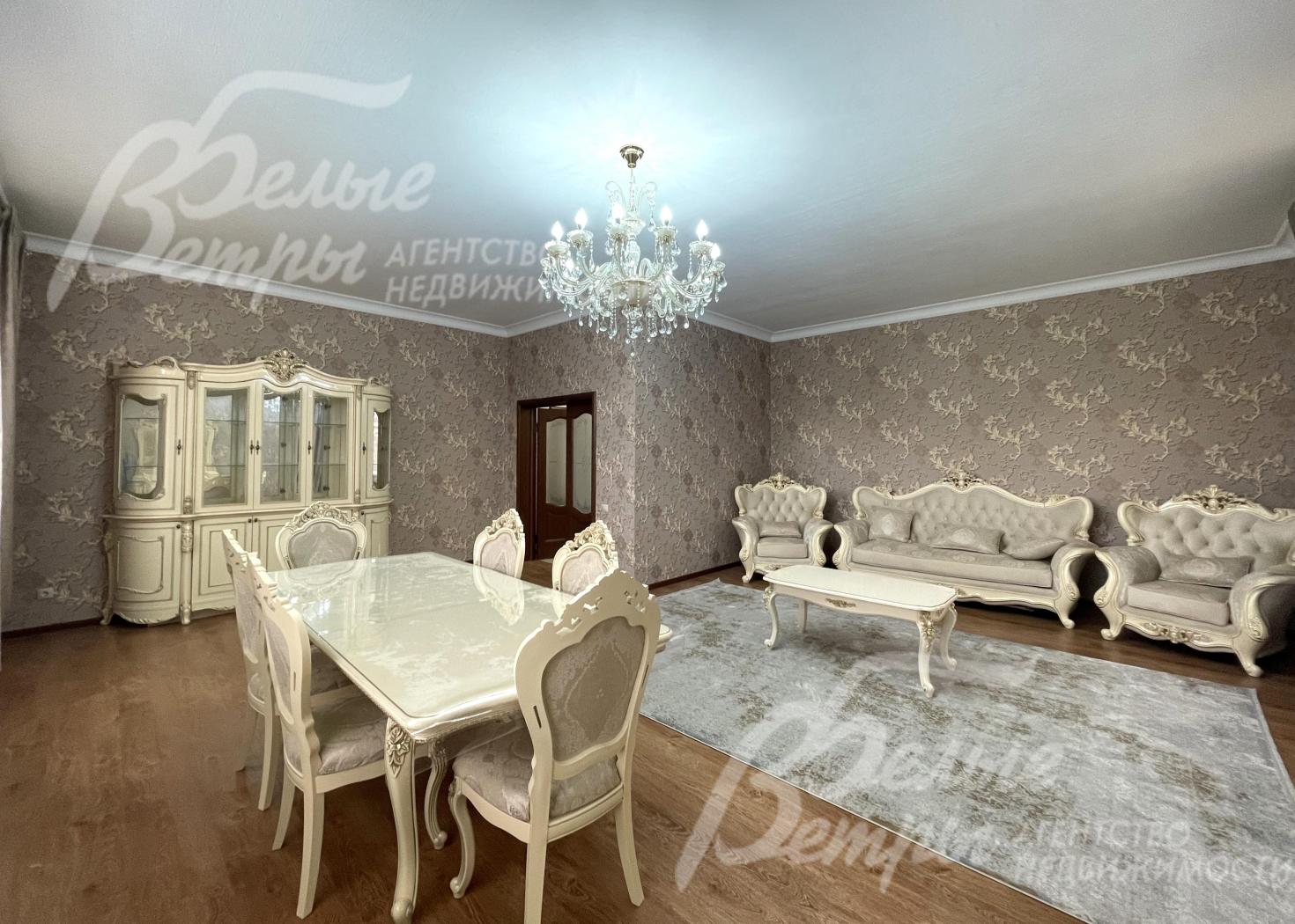 Гостиная с мебелью в классическом стиле