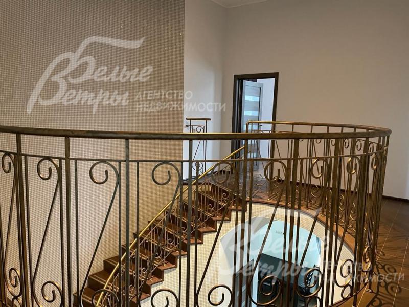 Холл второго этажа